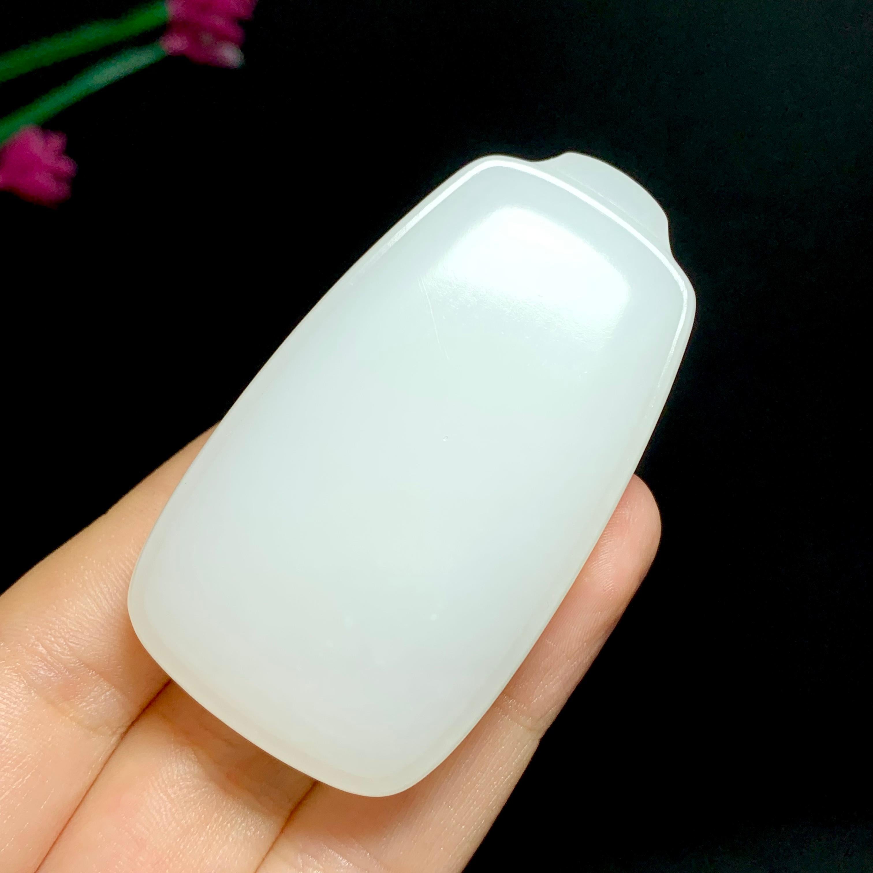 和田玉羊脂白玉无事牌（61.2g）