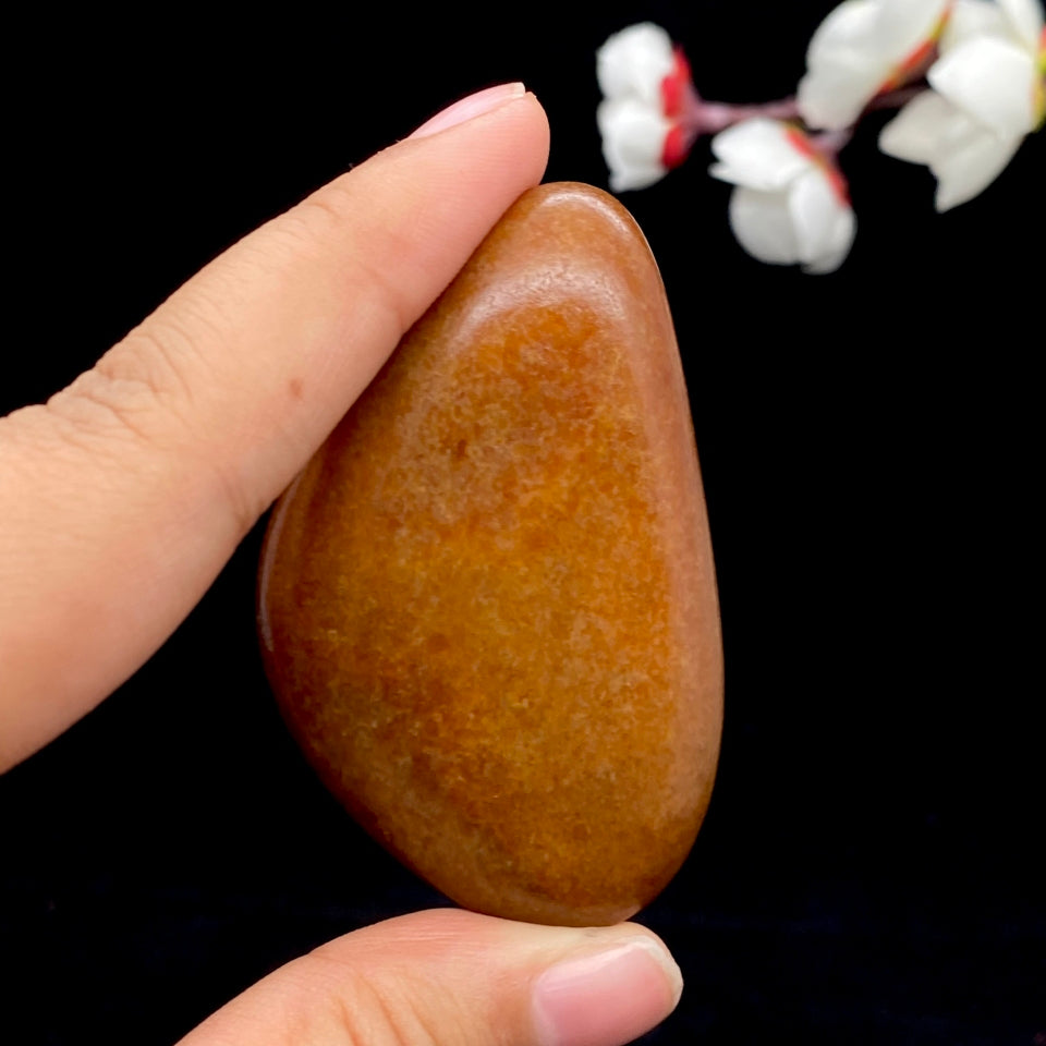 和田玉满红沁皮籽料（71.6g）