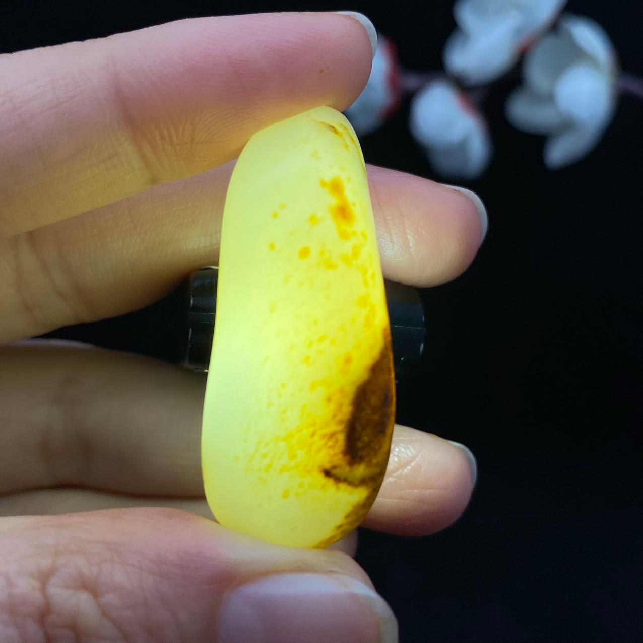 和田玉洒金皮籽料（14.7g）