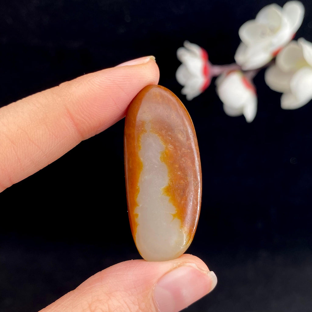 和田玉聚红皮籽料原石（12.1g）