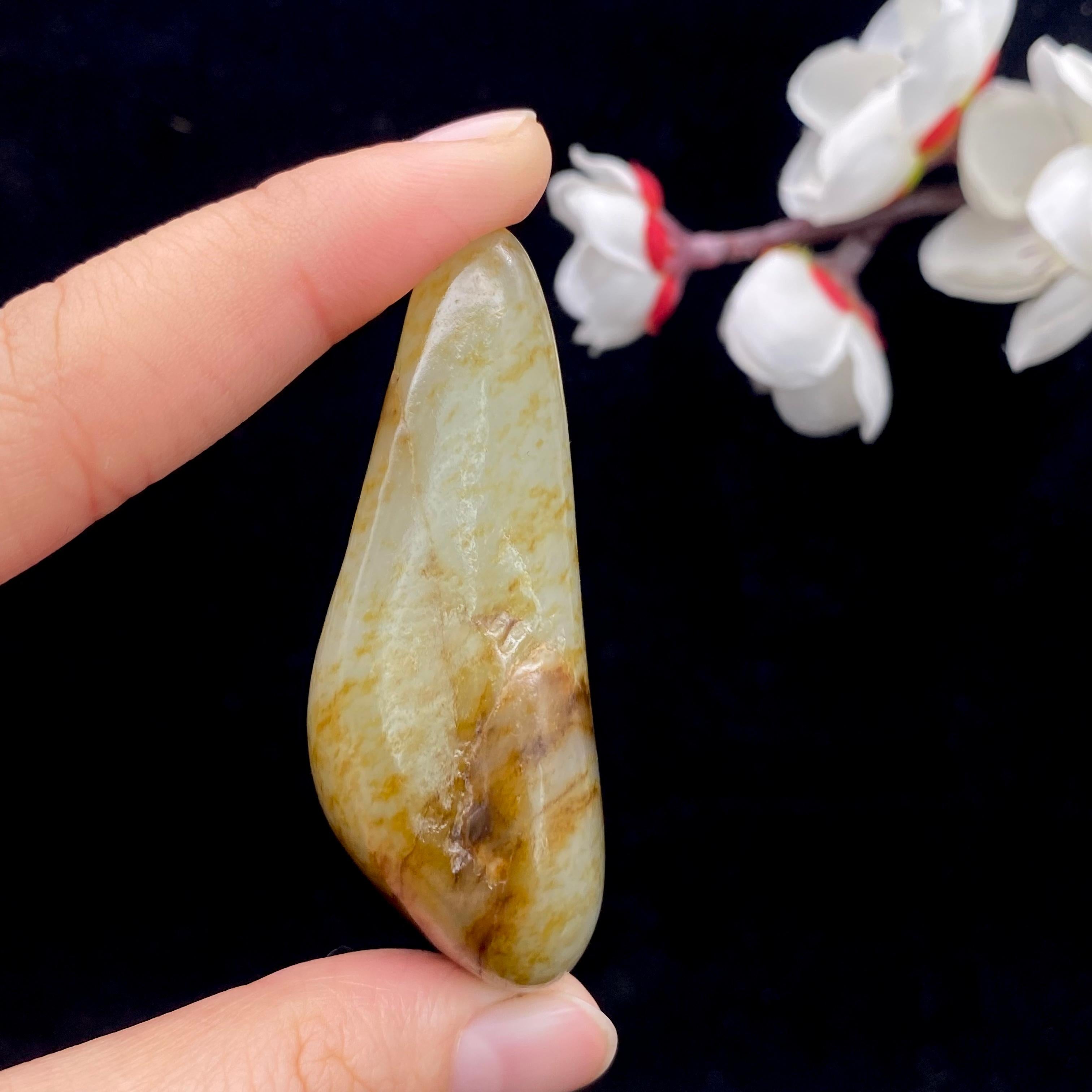 【超值推荐】和田玉洒金皮籽料大挂件（55.4g）
