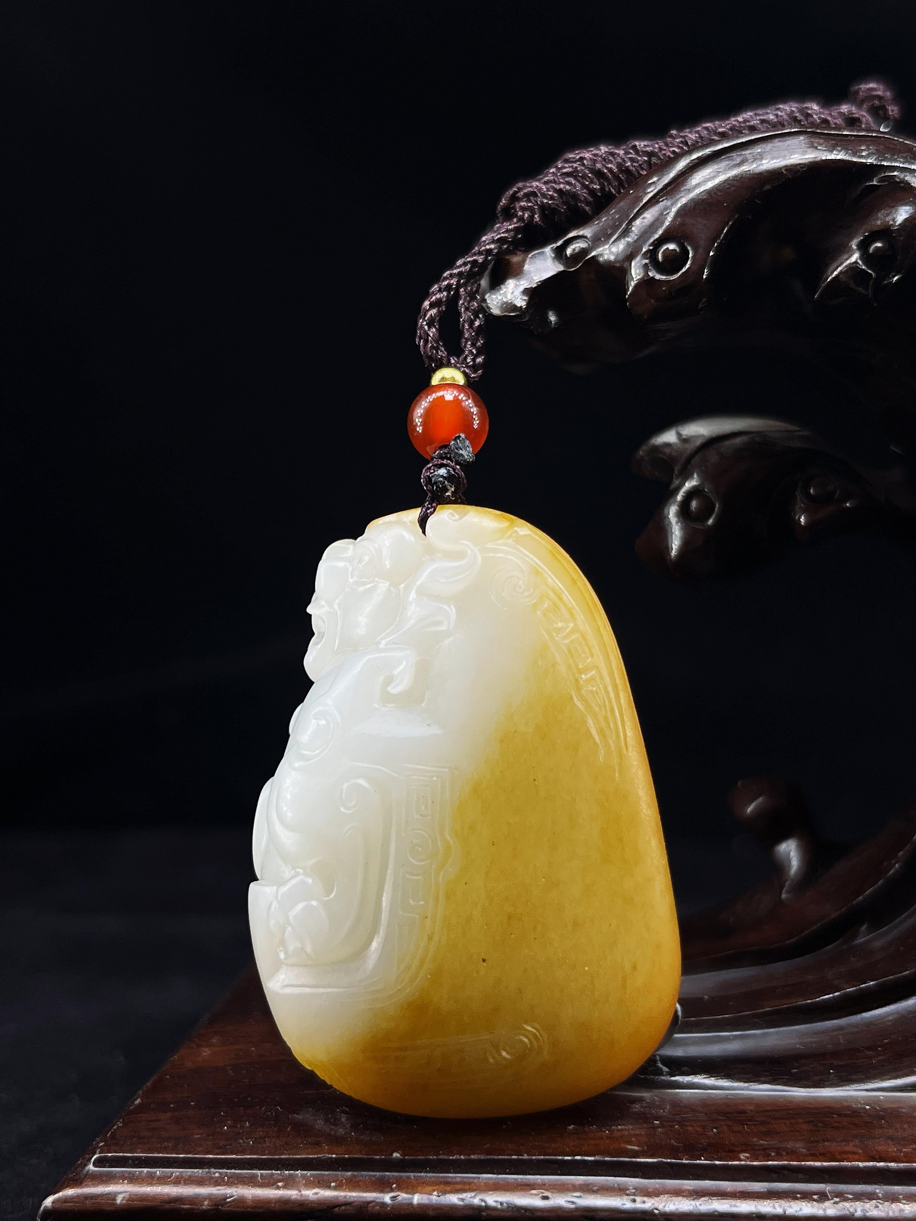 籽料瑞兽挂件（38.3g）