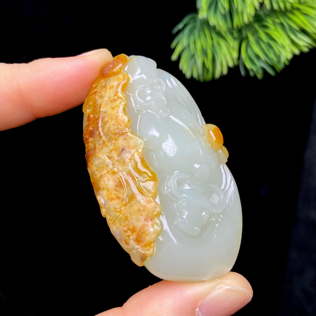 和田玉籽料牛气冲天（52.1g）