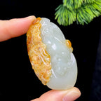 和田玉籽料牛气冲天（52.1g）