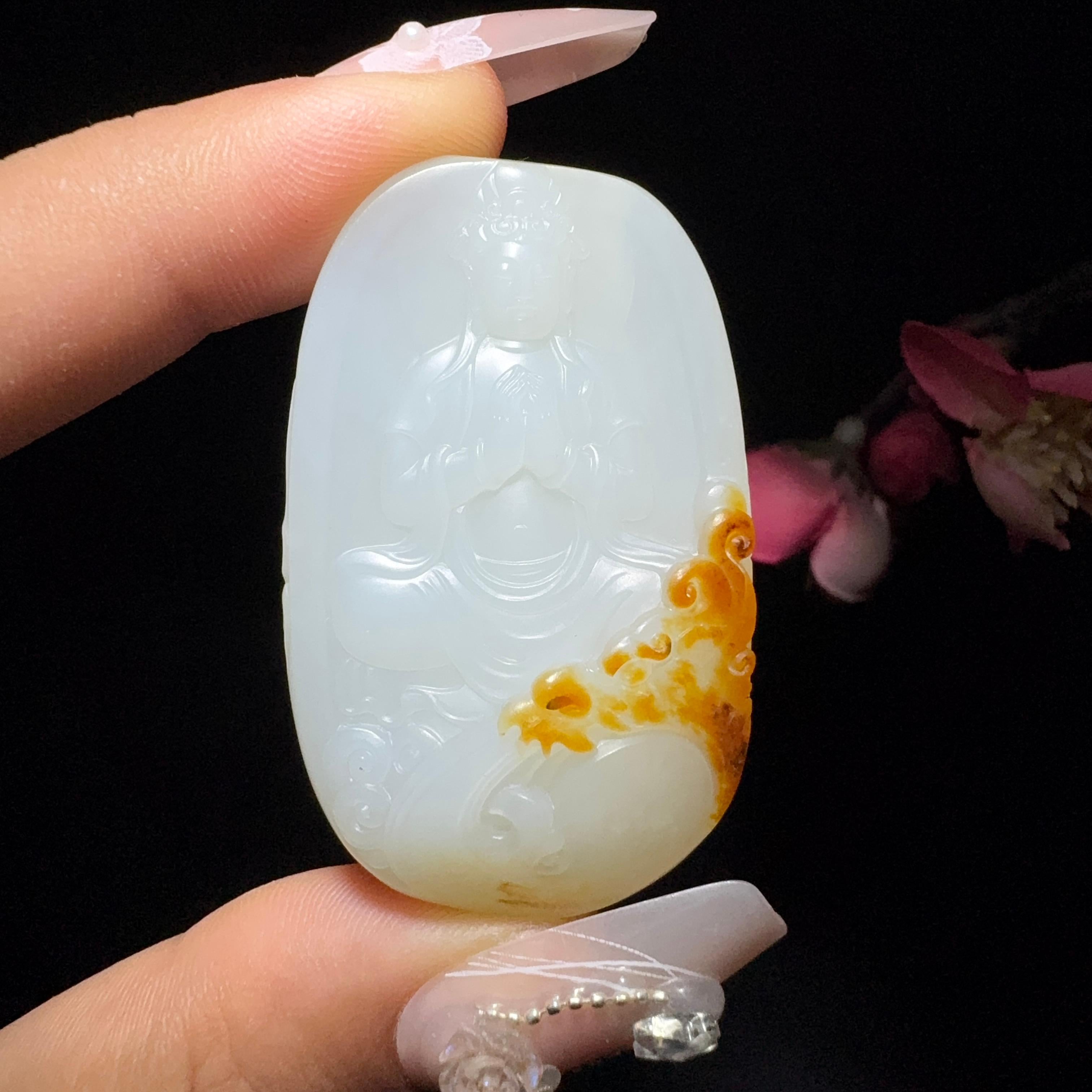 和田玉籽料挂件御龙观音（28.6g）