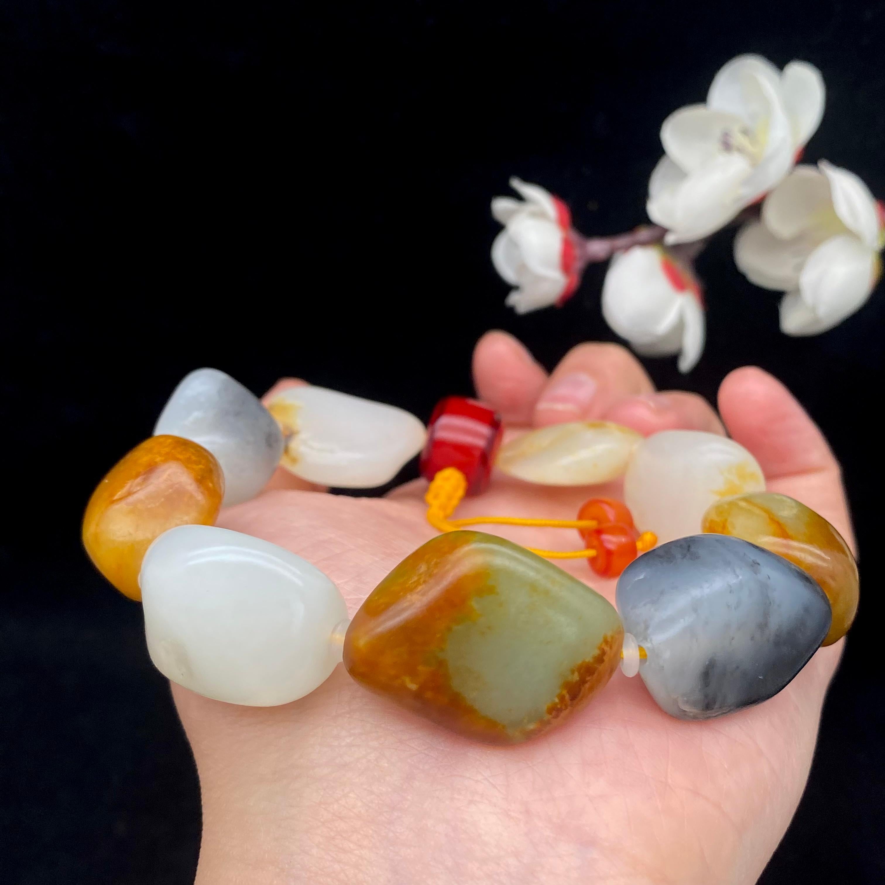 和田玉多宝【精品手串】（71g） – 厚德载玉