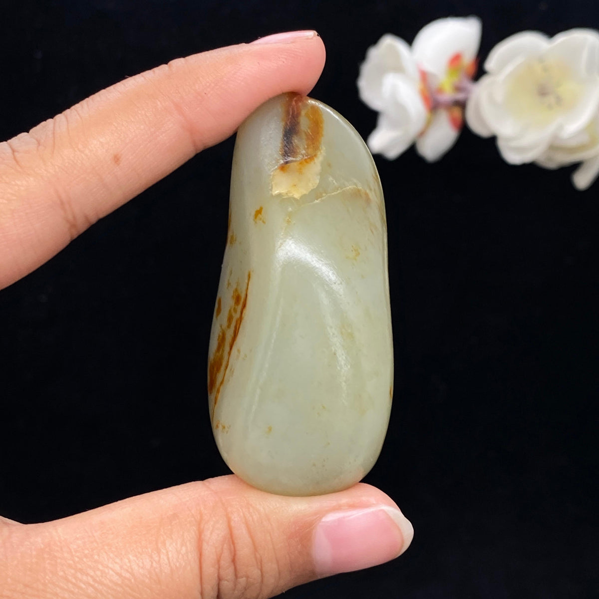 和田玉洒金皮籽料手把件（74g）