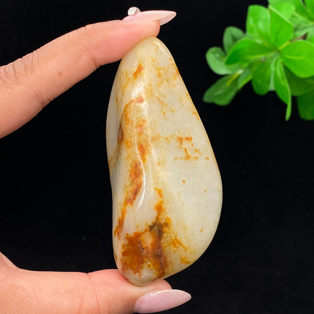 和田玉聚红皮籽料手把件（154.7g）