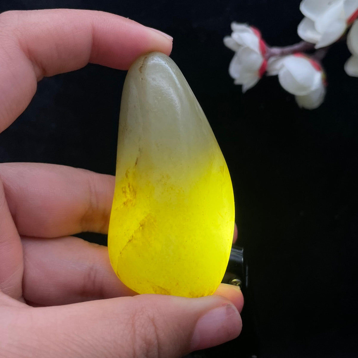 和田玉洒金皮籽料（72.9g）