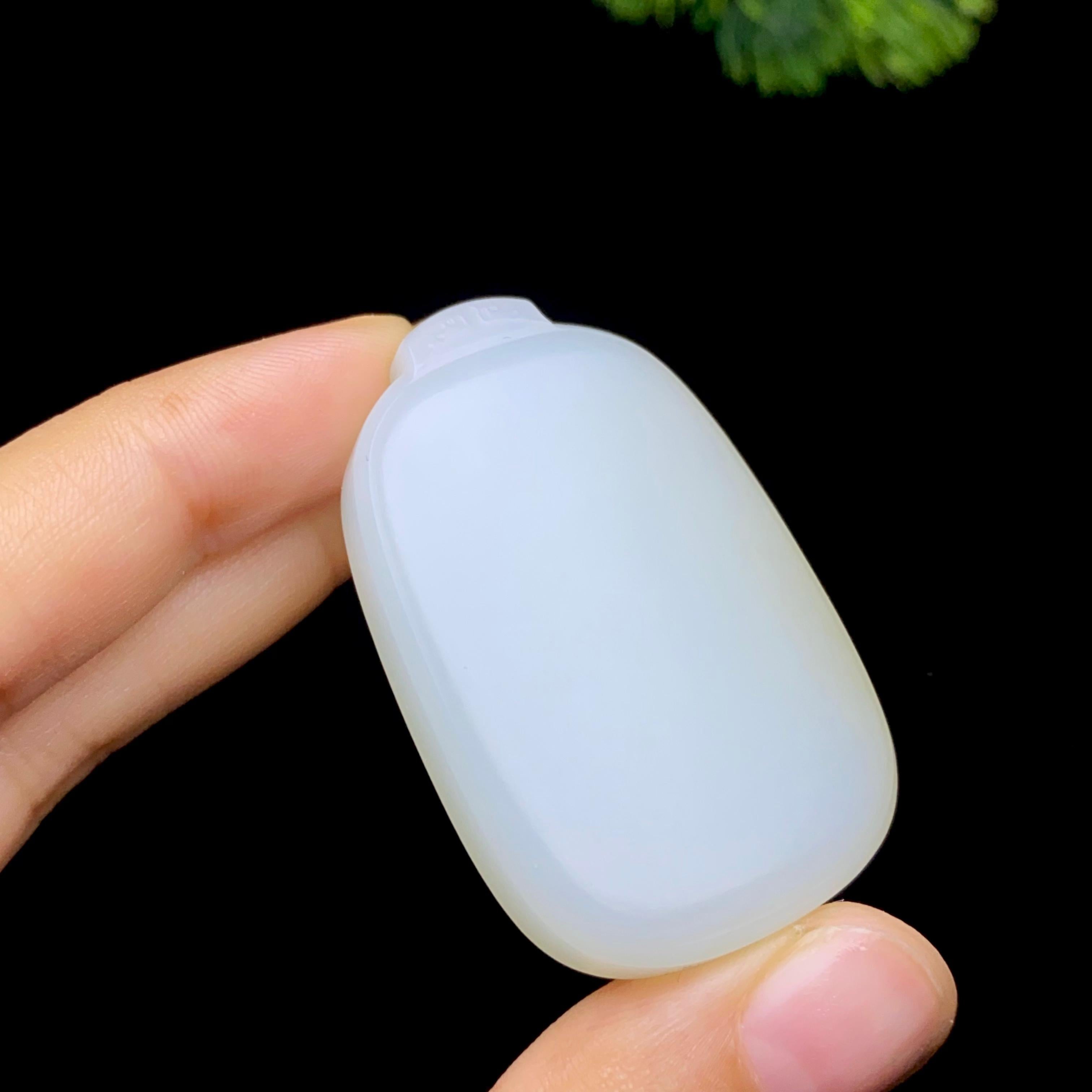 和田玉糖白无事牌（32.9g）