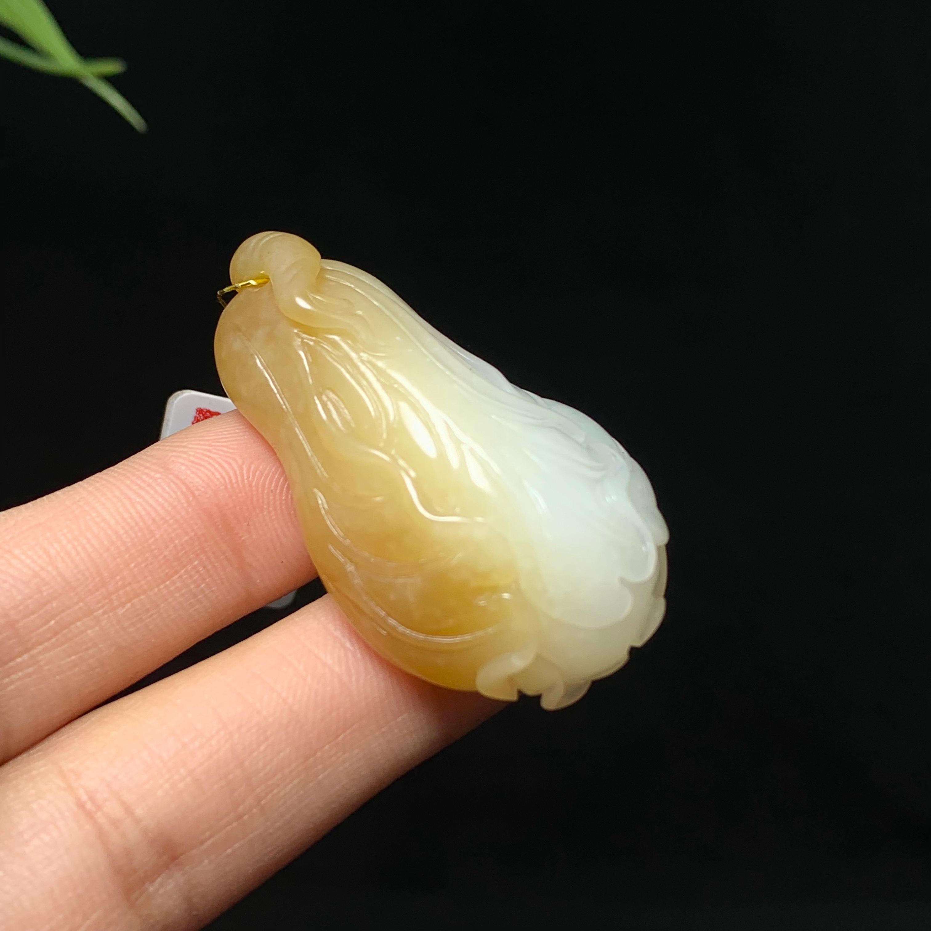 高品质新疆且末糖白玉白菜挂件（23.7g）