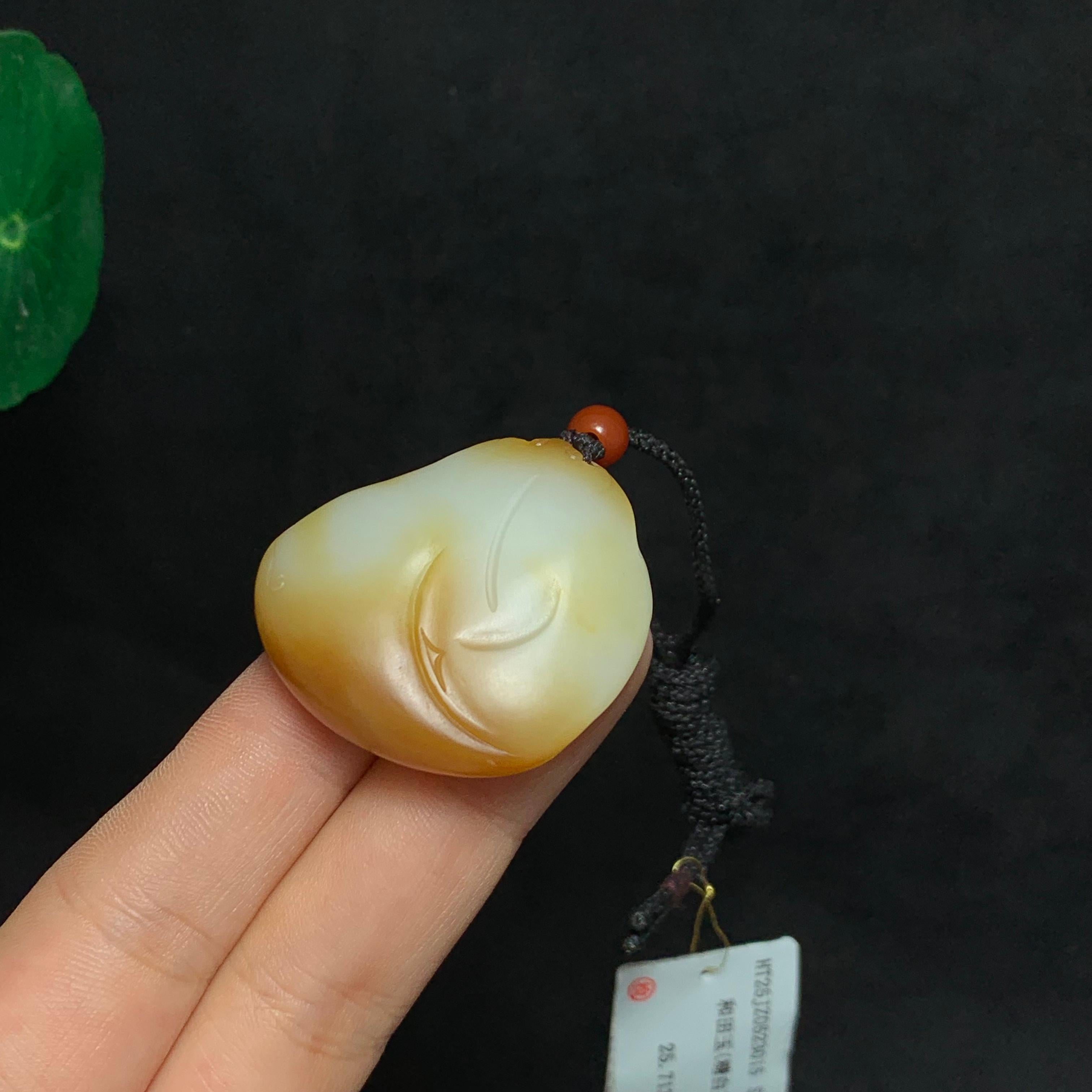 新疆金山且末糖白玉佛公（25.2g）