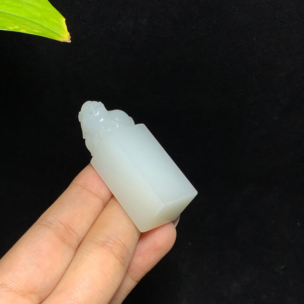 和田山料羊脂白玉貔貅印章（39.4g）