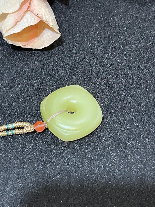 和田玉新疆若羌黄口料四方守护牌（13.0g）