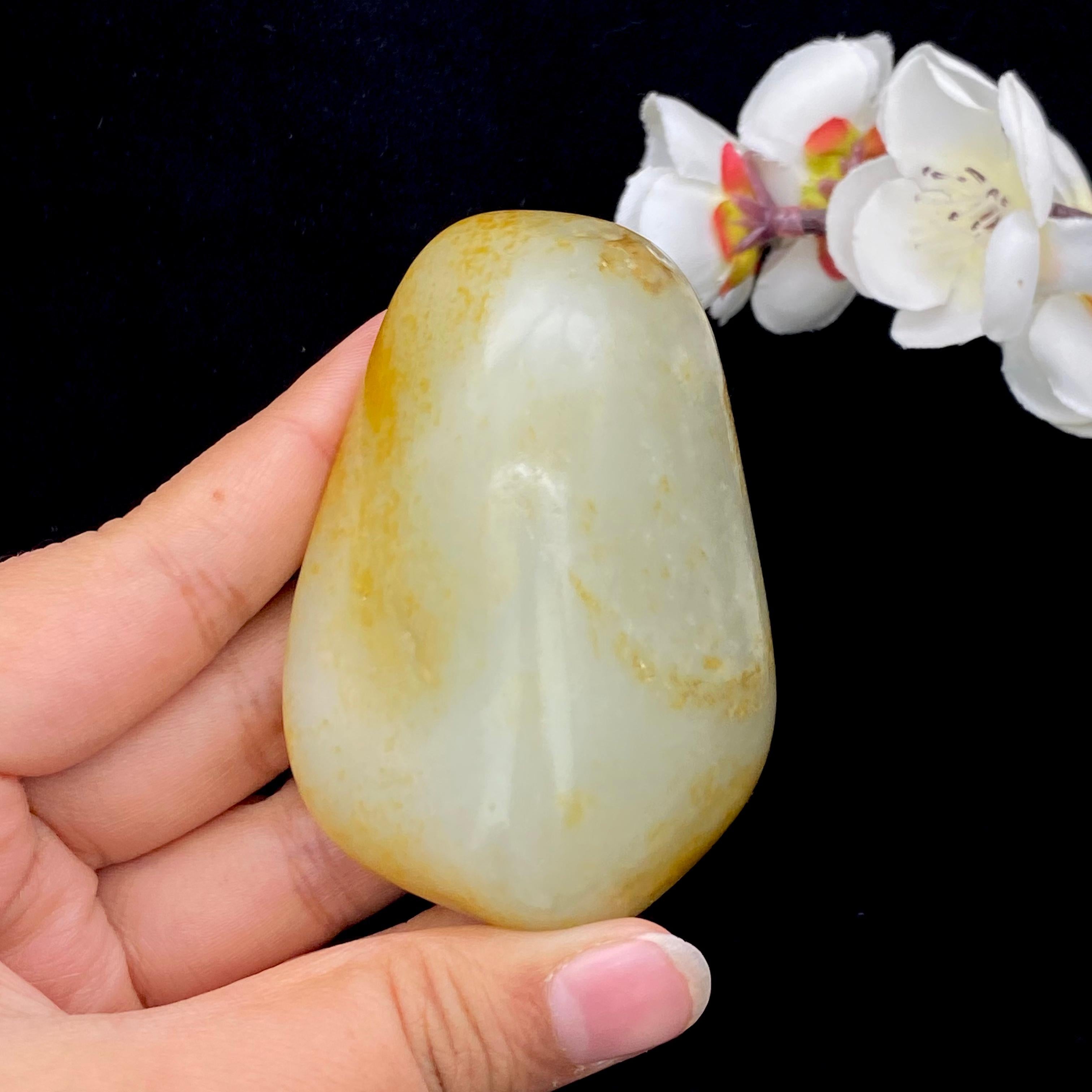 和田玉洒金皮籽料原石（165.5g）