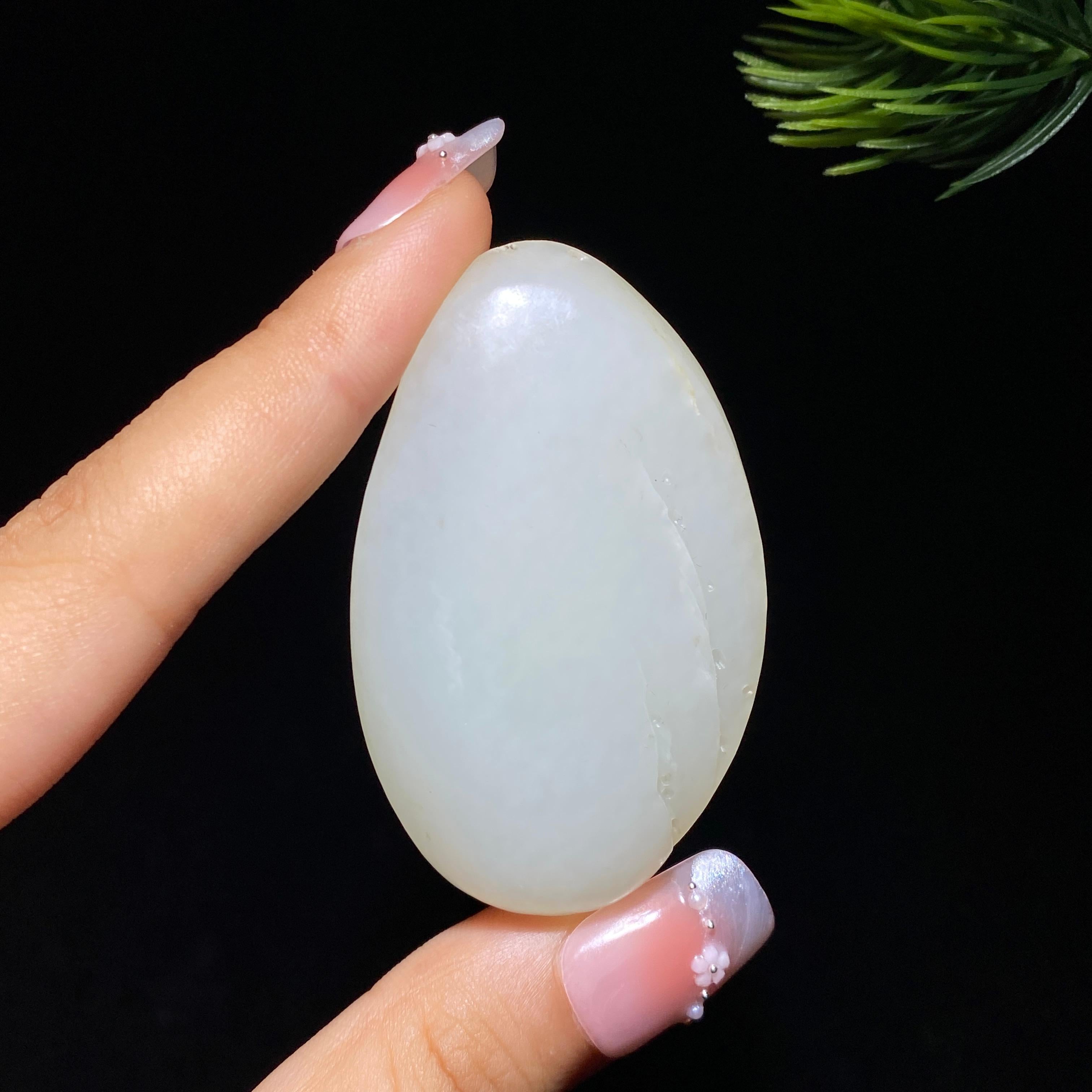 和田玉籽料观音（48.1g）
