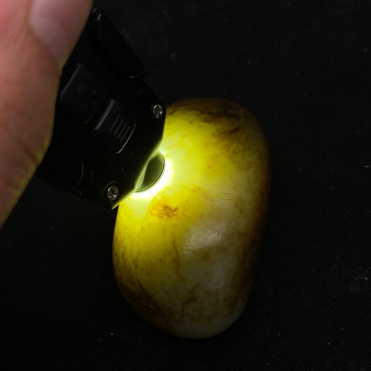 和田玉秋梨皮籽料原石（110.4g）