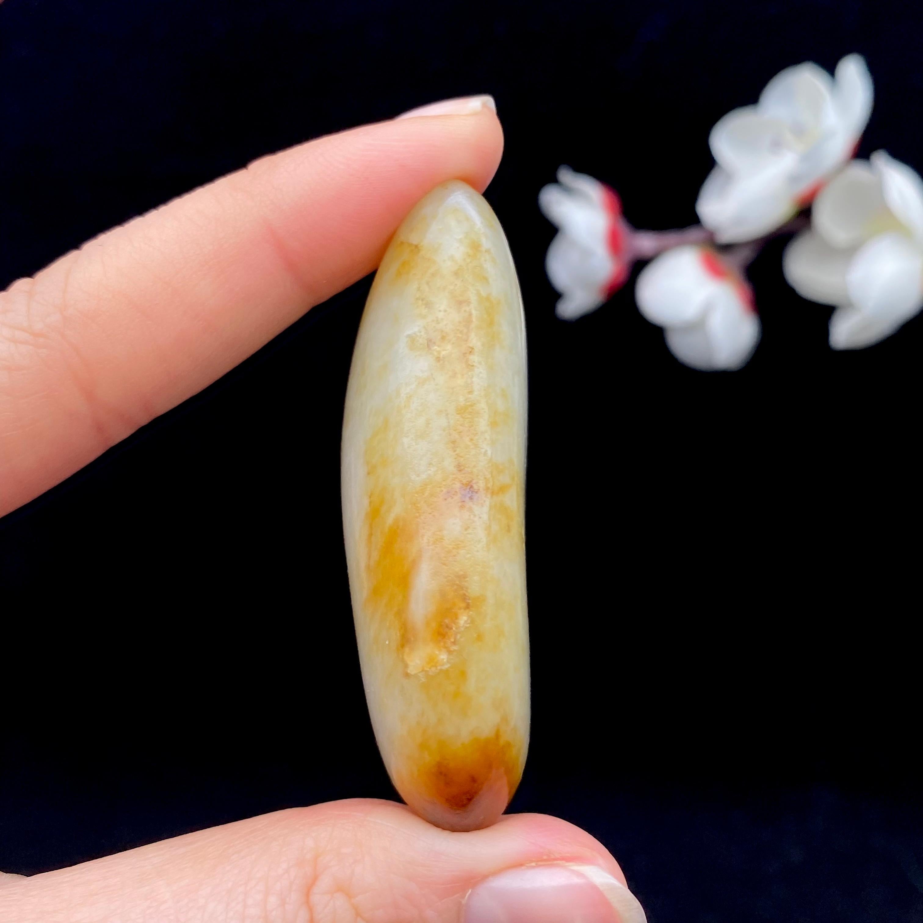 和田玉黄皮籽料挂件（38.3g）