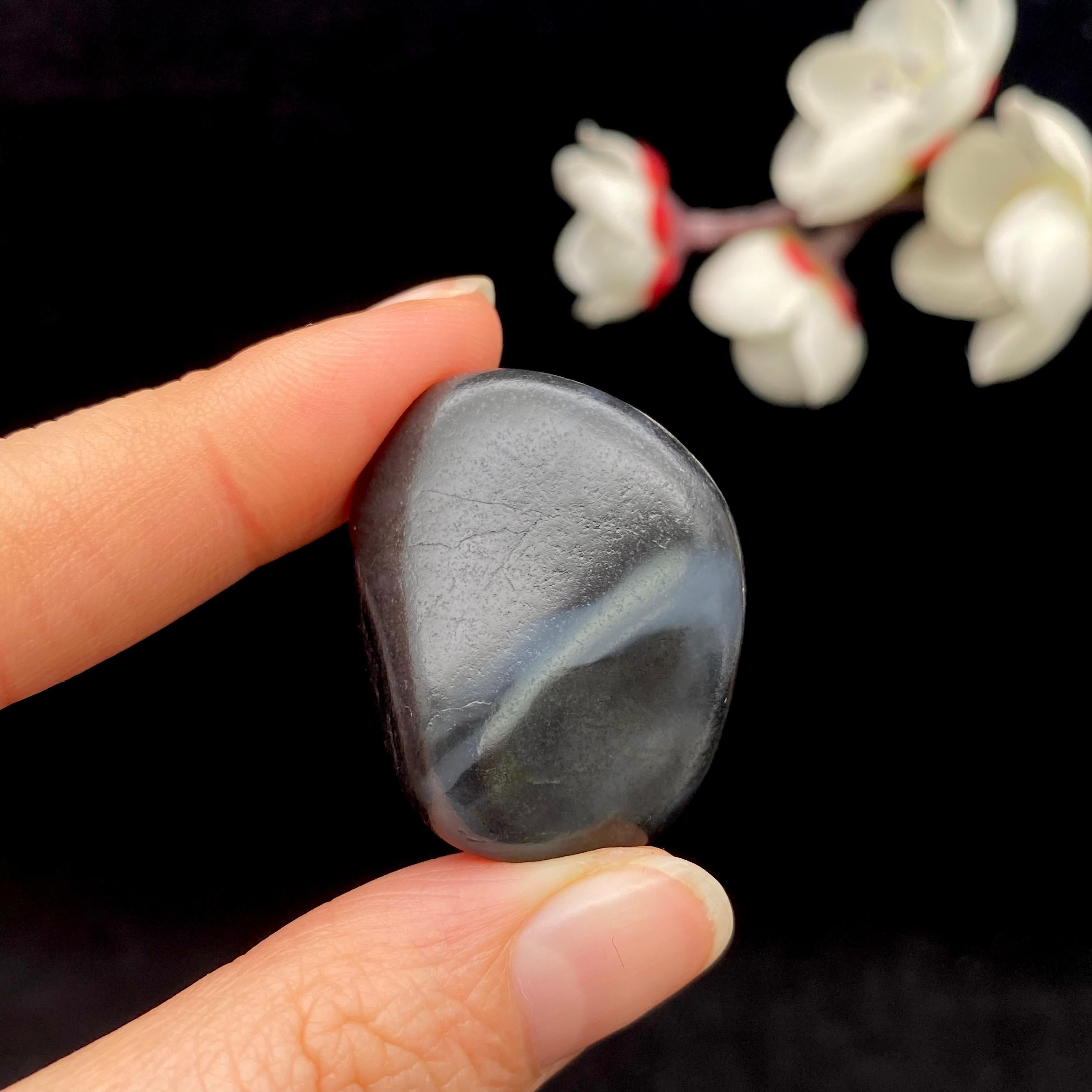 和田玉青花籽料（18.2g）