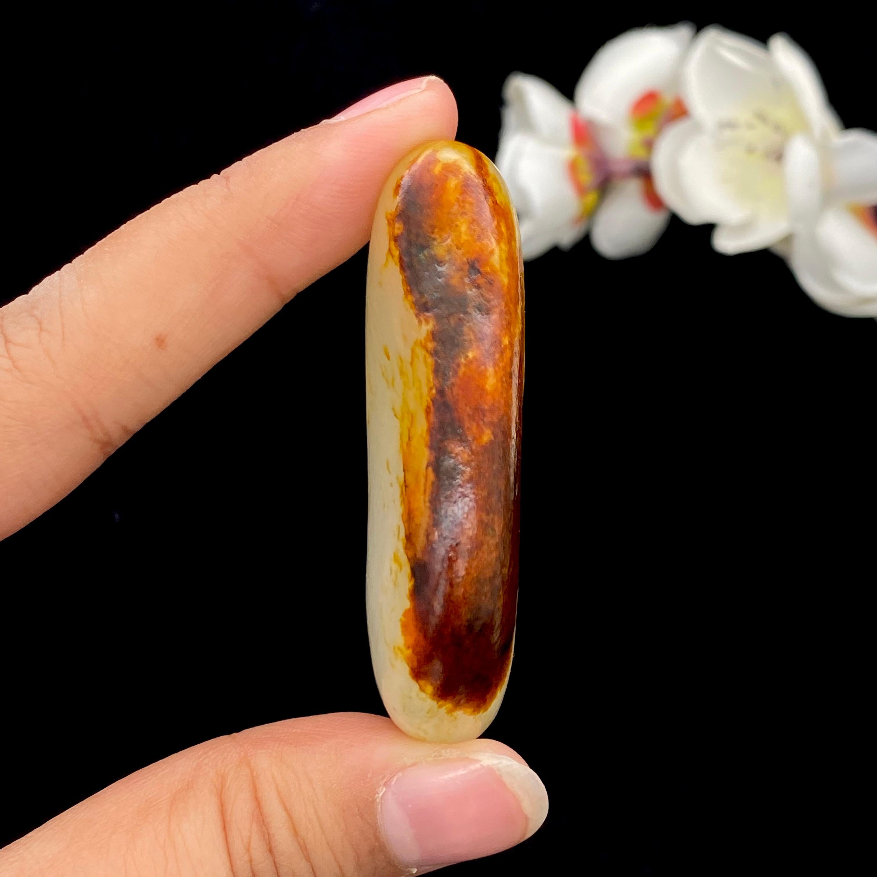 和田玉聚红皮籽料挂件（47.3g）