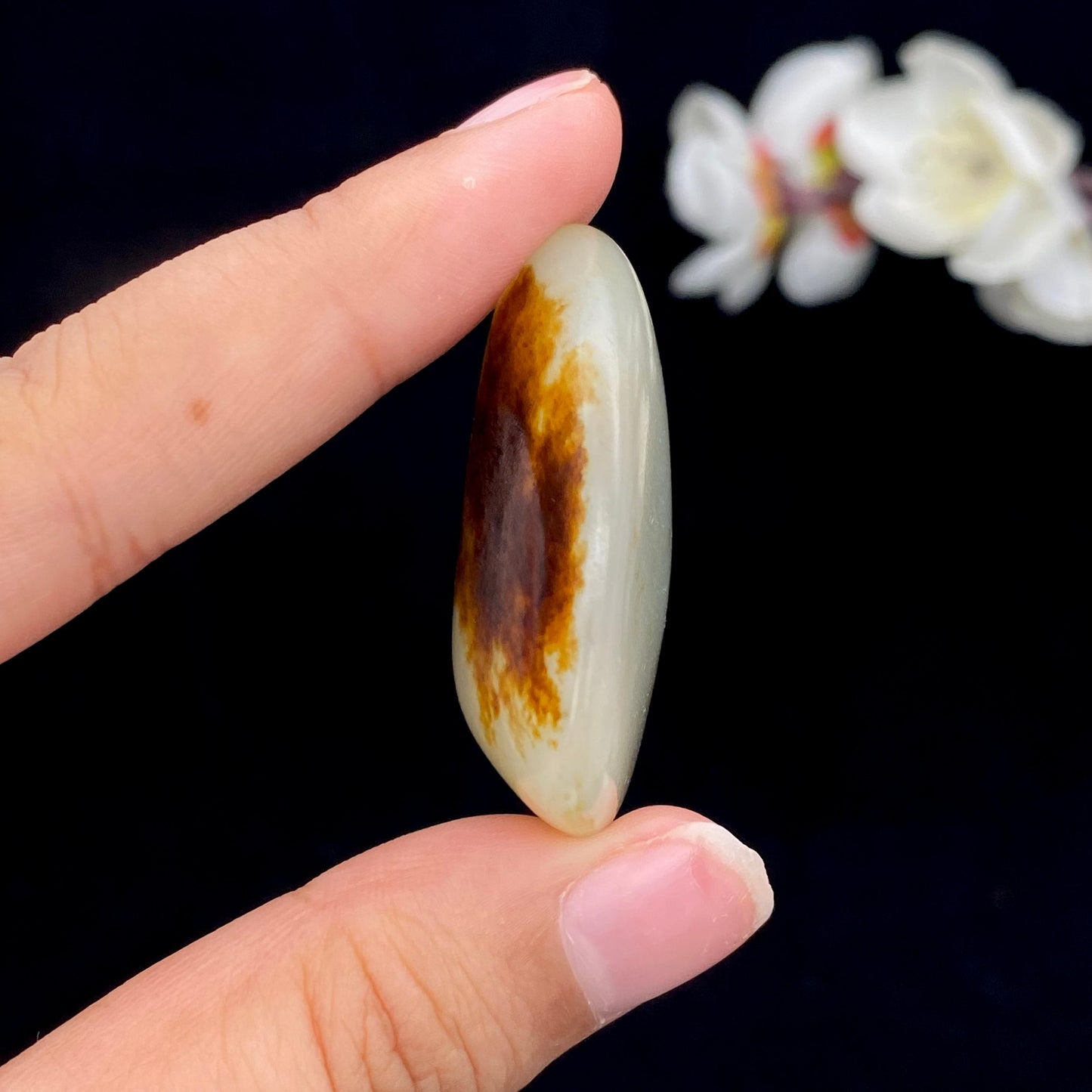 和田玉聚红皮籽料挂件（21.1g）