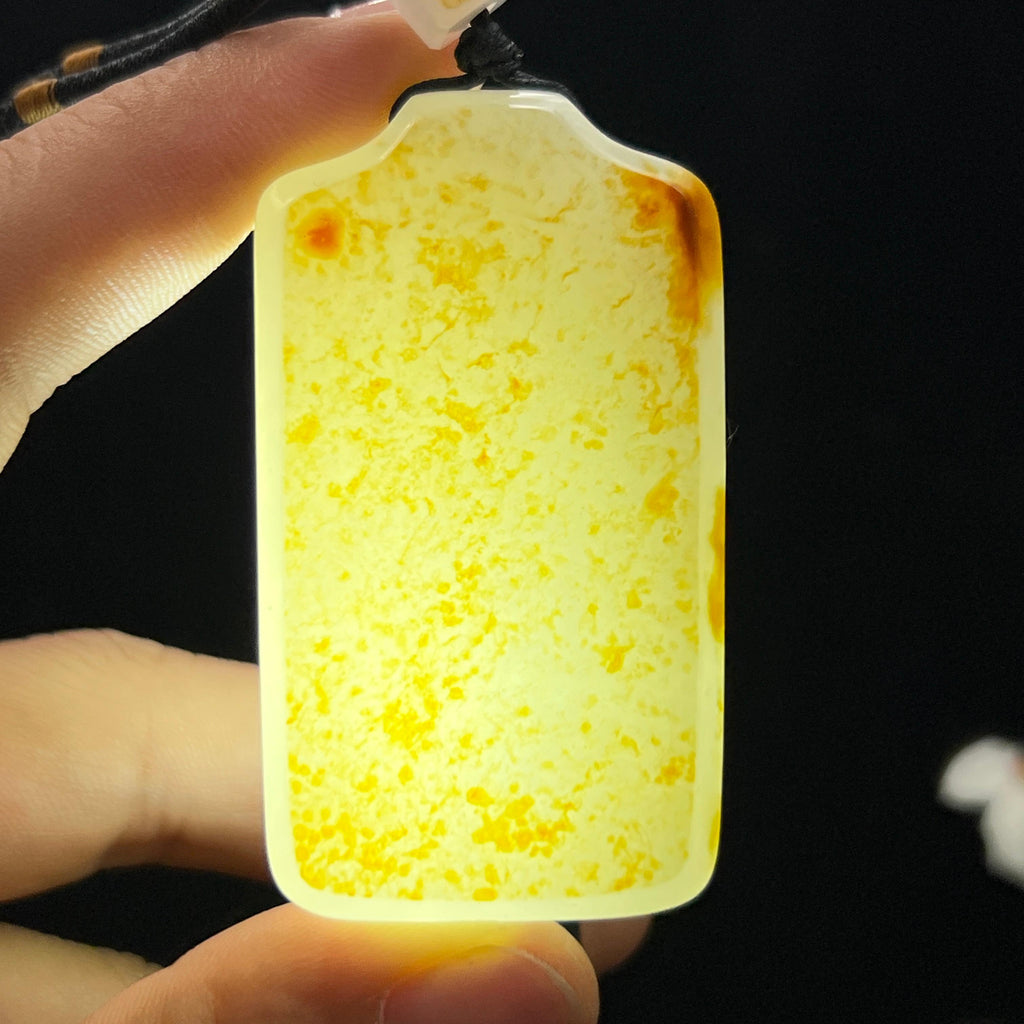 和田玉籽料无事牌（66.1g）