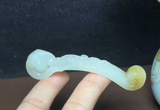 新疆和田玉且末糖料样样如意（22.8g）
