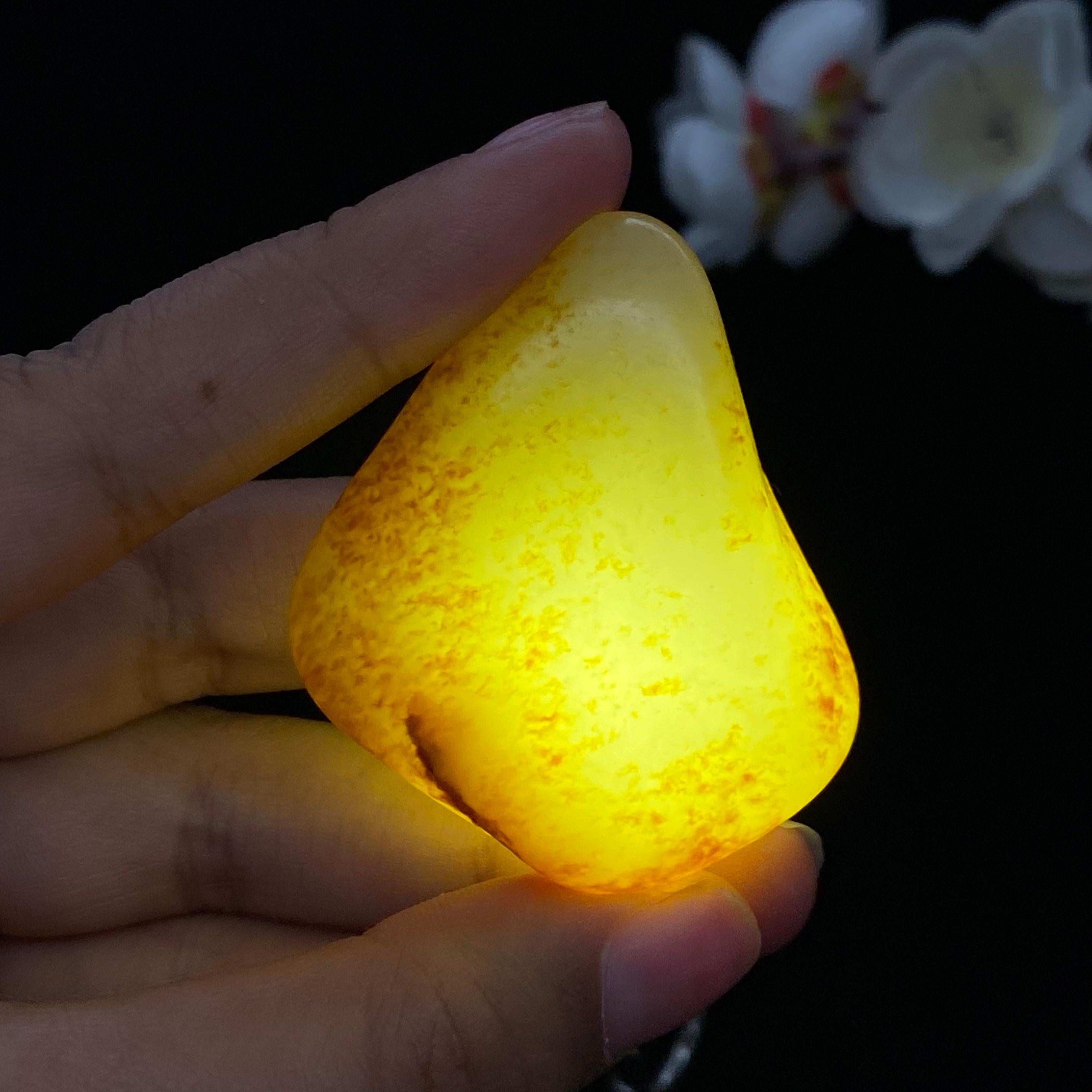 和田玉洒金皮籽料挂件（44.9g）