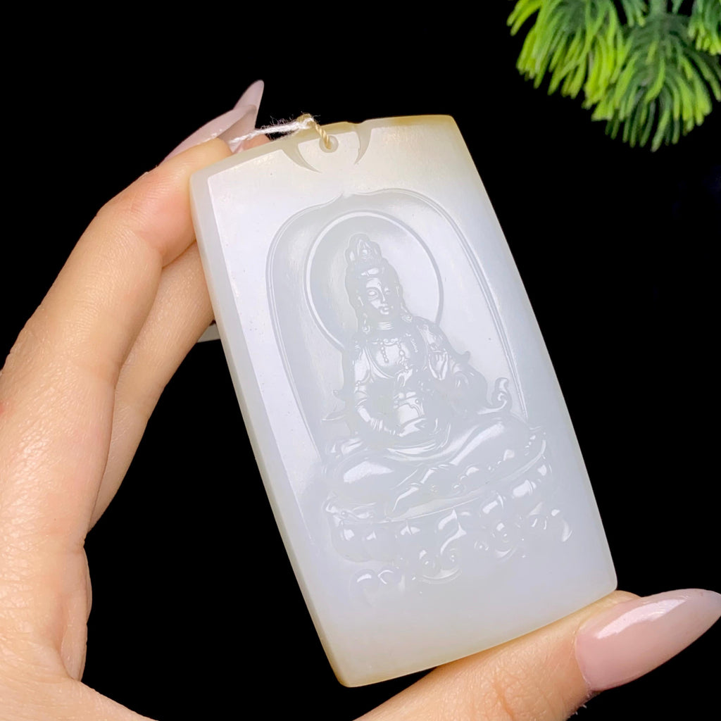 和田玉糖白观音（103.7g）