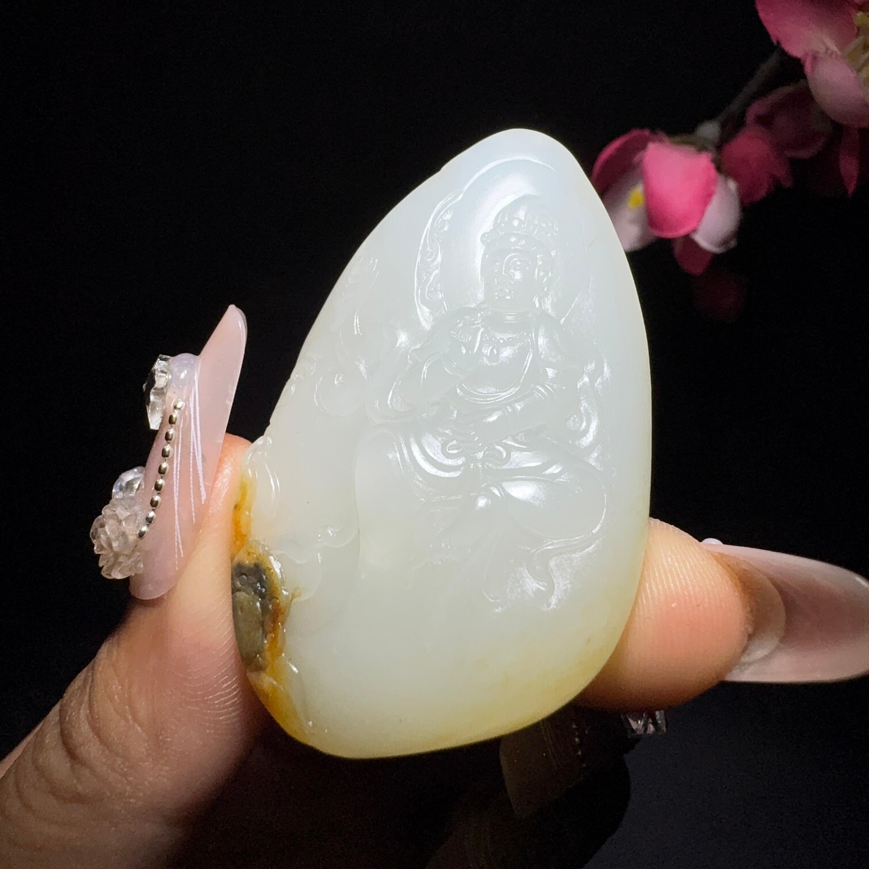 和田玉籽料挂件莲花观音（40.7g）
