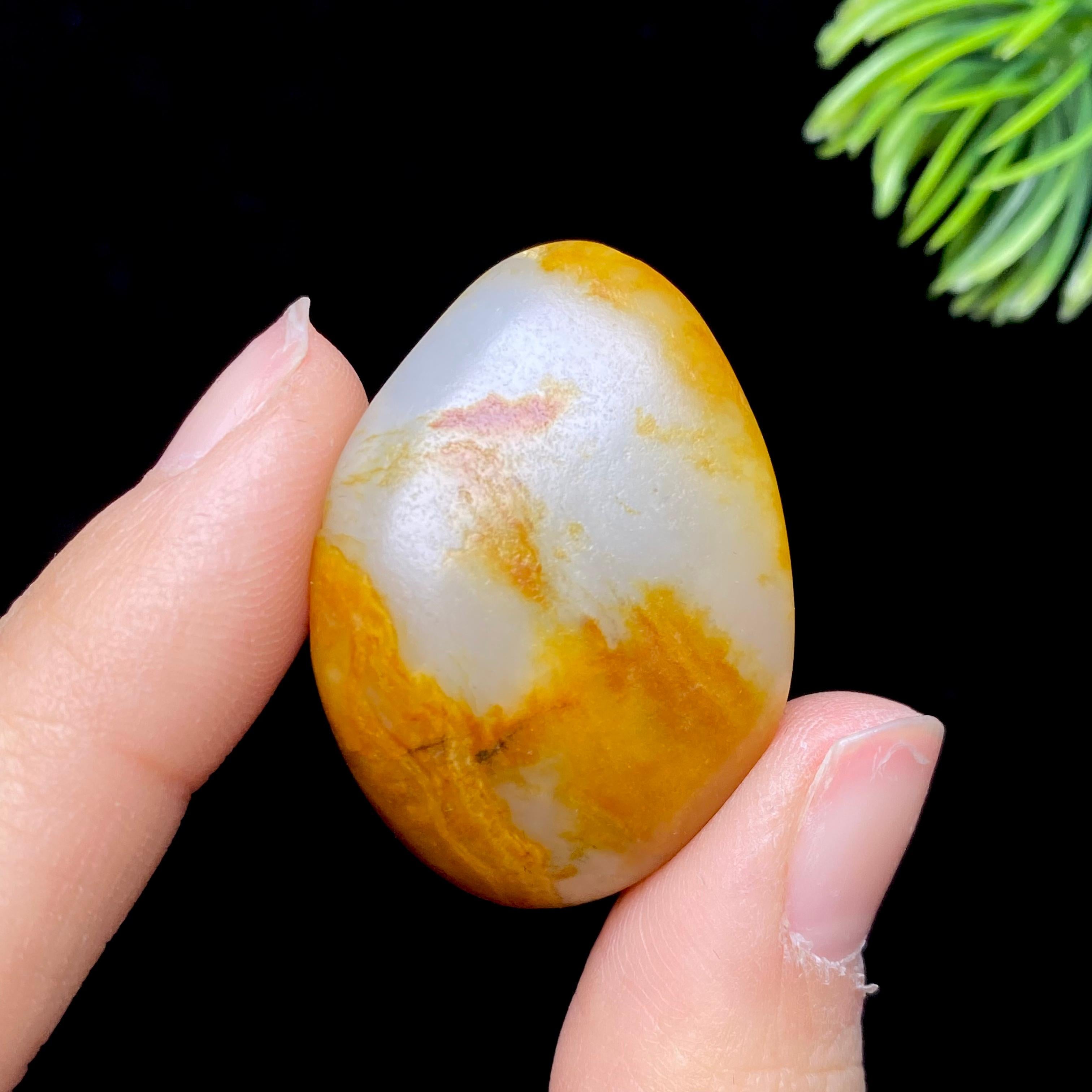 和田玉籽料一路连科（17.3g）