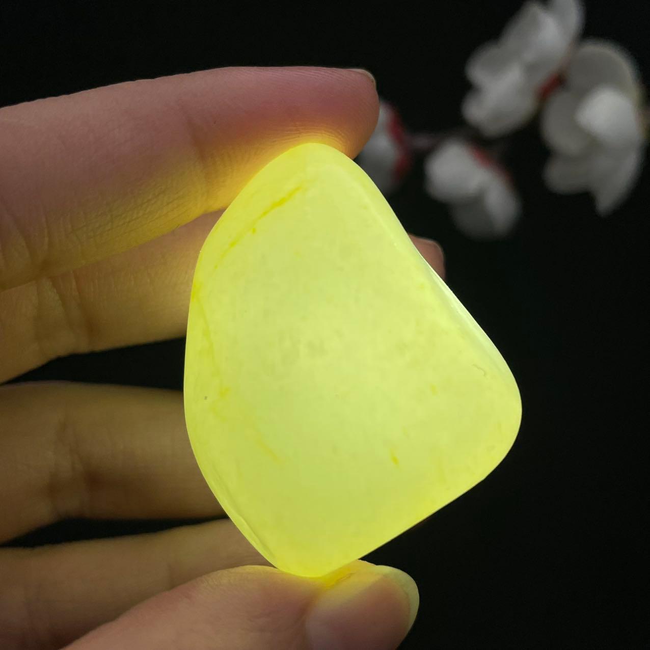 和田玉洒金皮籽料（40.2g）