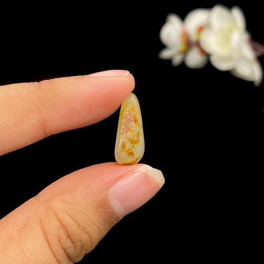 和田玉洒金皮籽料戒面籽（2.2g）