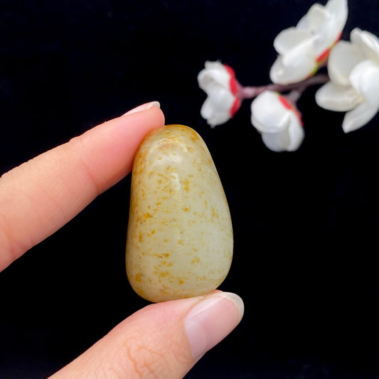 和田玉洒金皮籽料原石（23.3g）