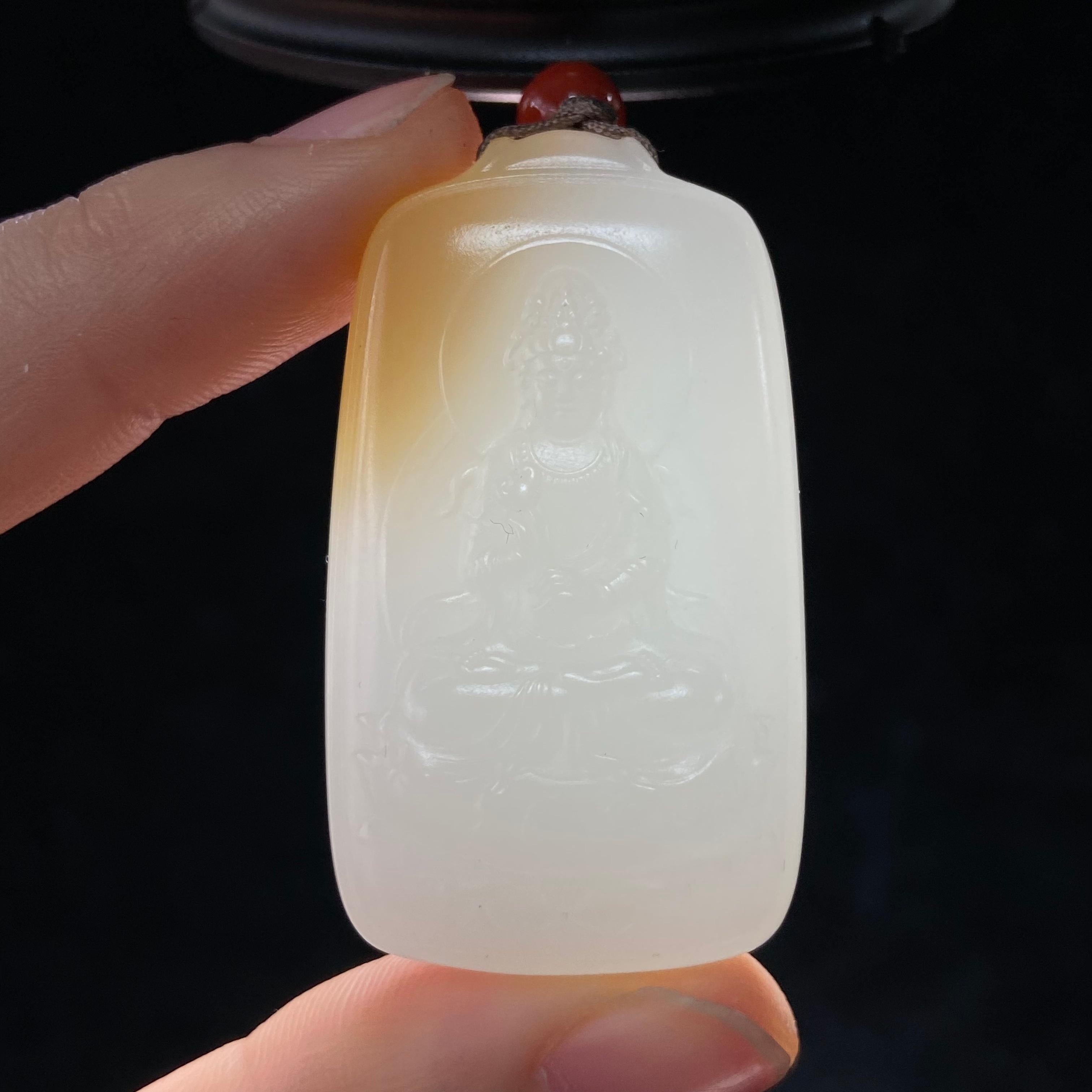 和田玉且末金山糖白观音（30.9g）