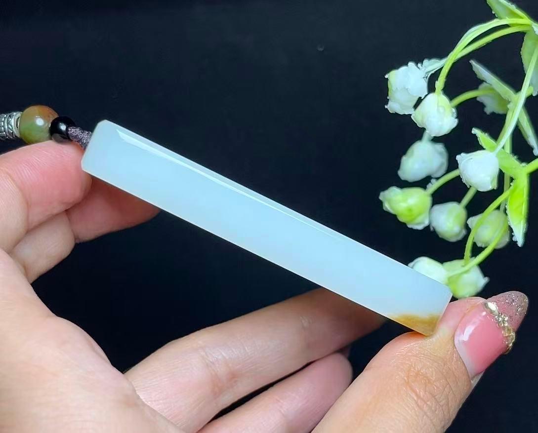 和田玉天地糖平安无事牌（85.2g）