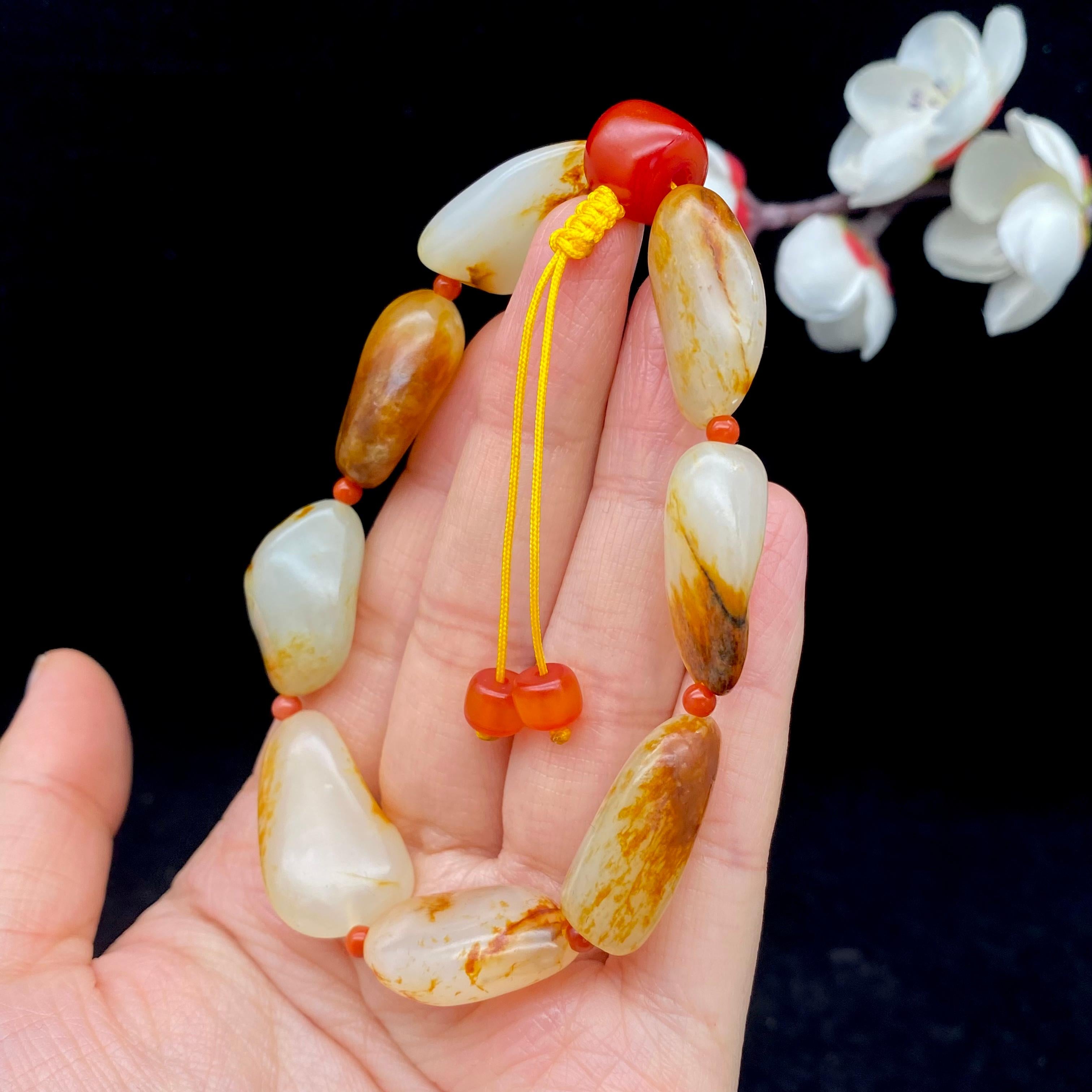 和田玉洒金皮带黄皮籽料【精品手串】（41.5g）