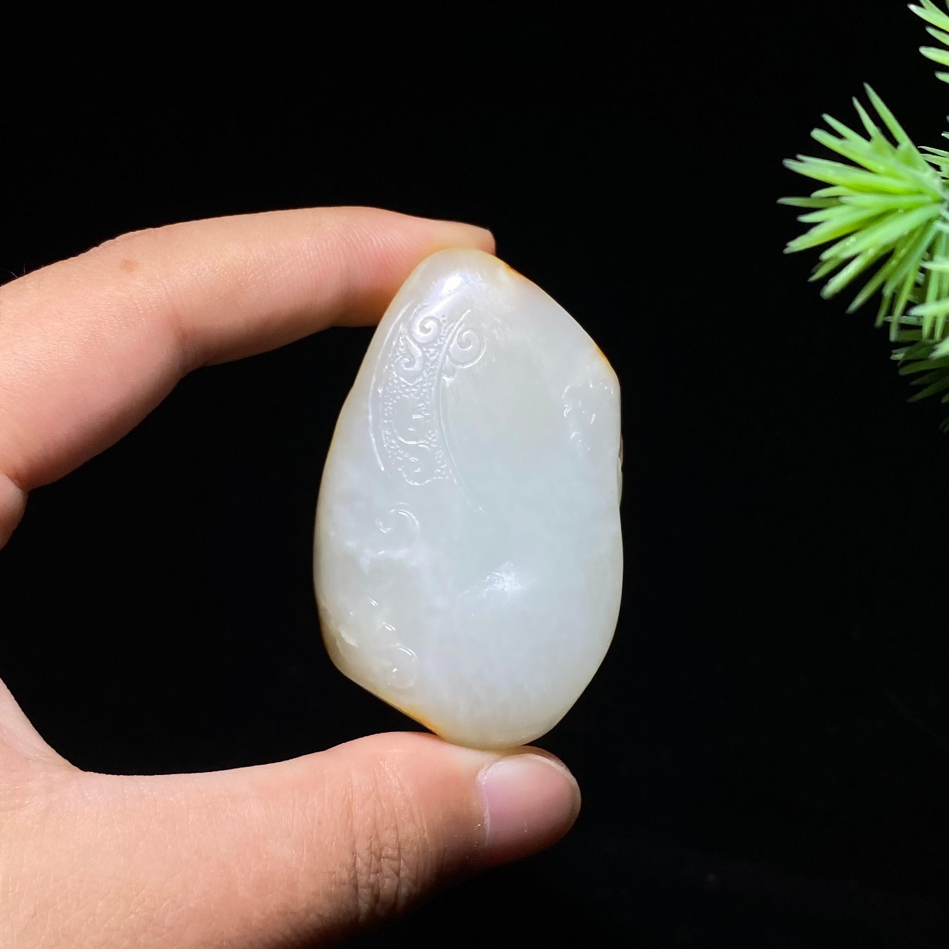 和田玉籽料观音（49.6g）