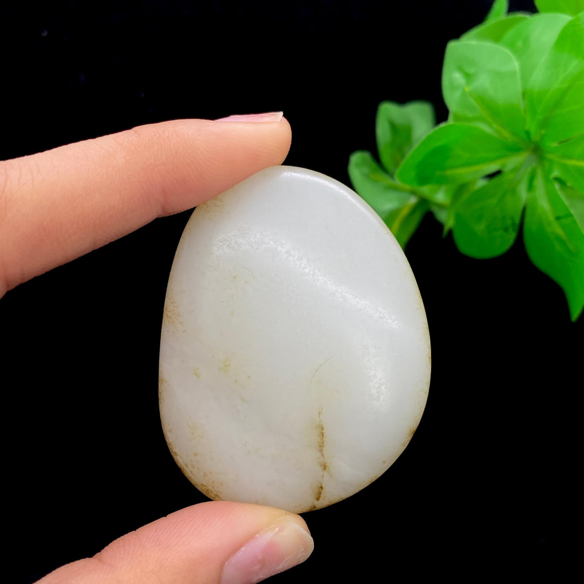 和田玉秋梨皮籽料挂件（55.6g）