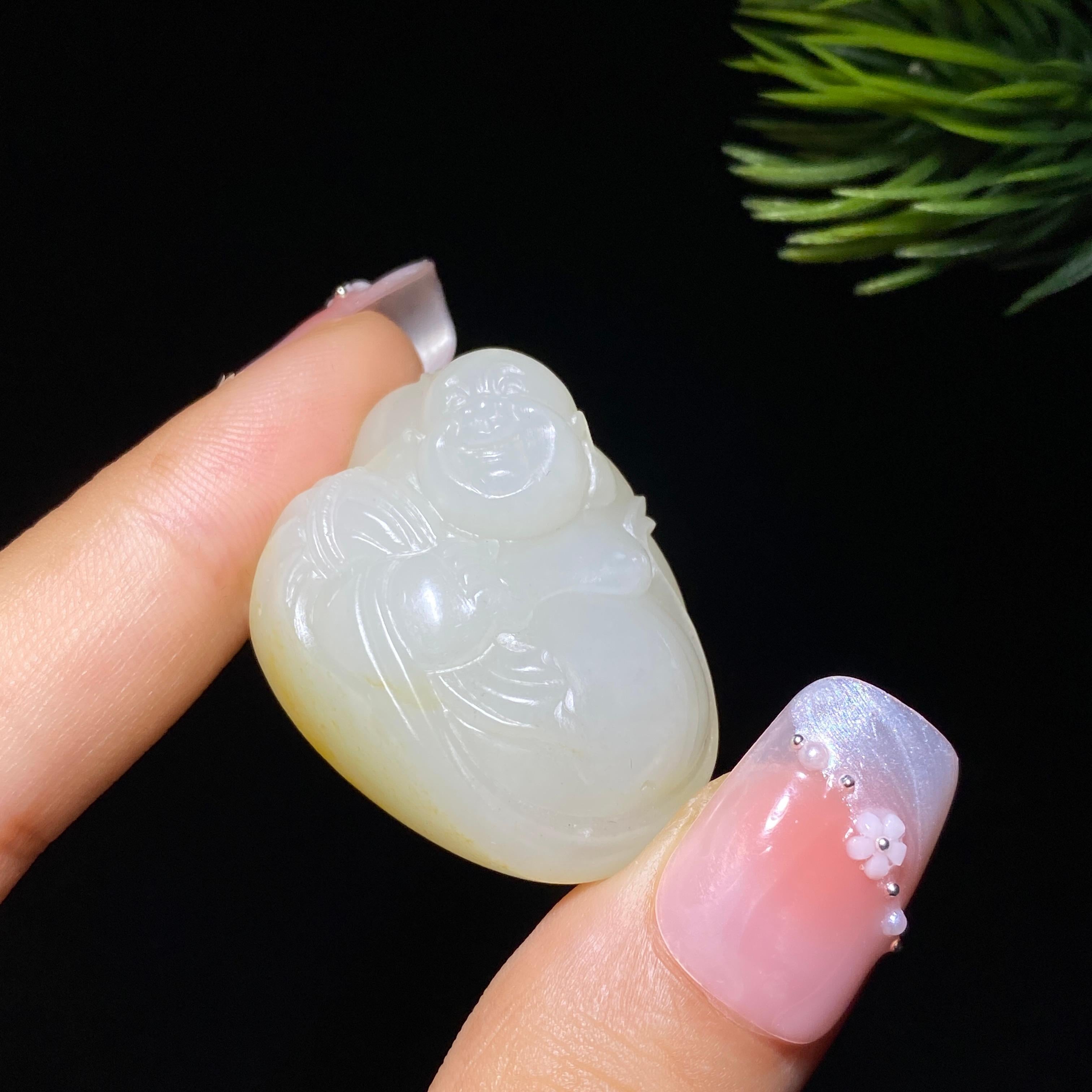 和田玉籽料佛公（19.2g）