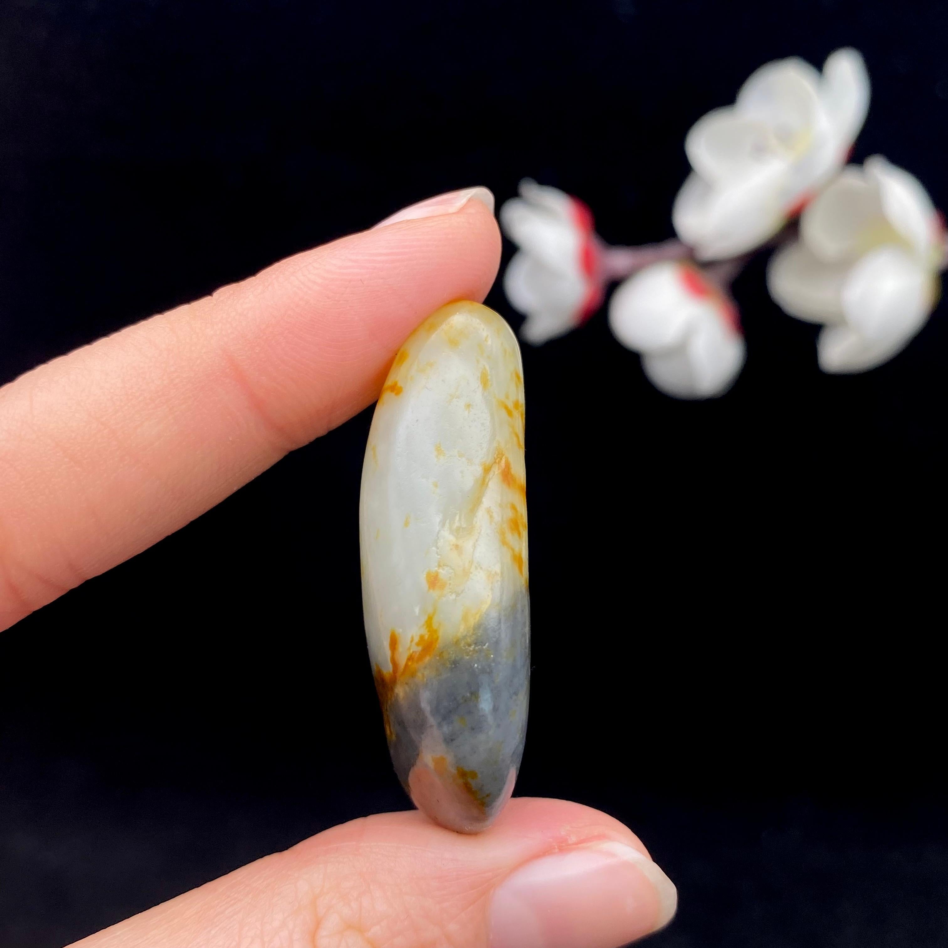 和田玉洒金皮青花籽料（14.6g）