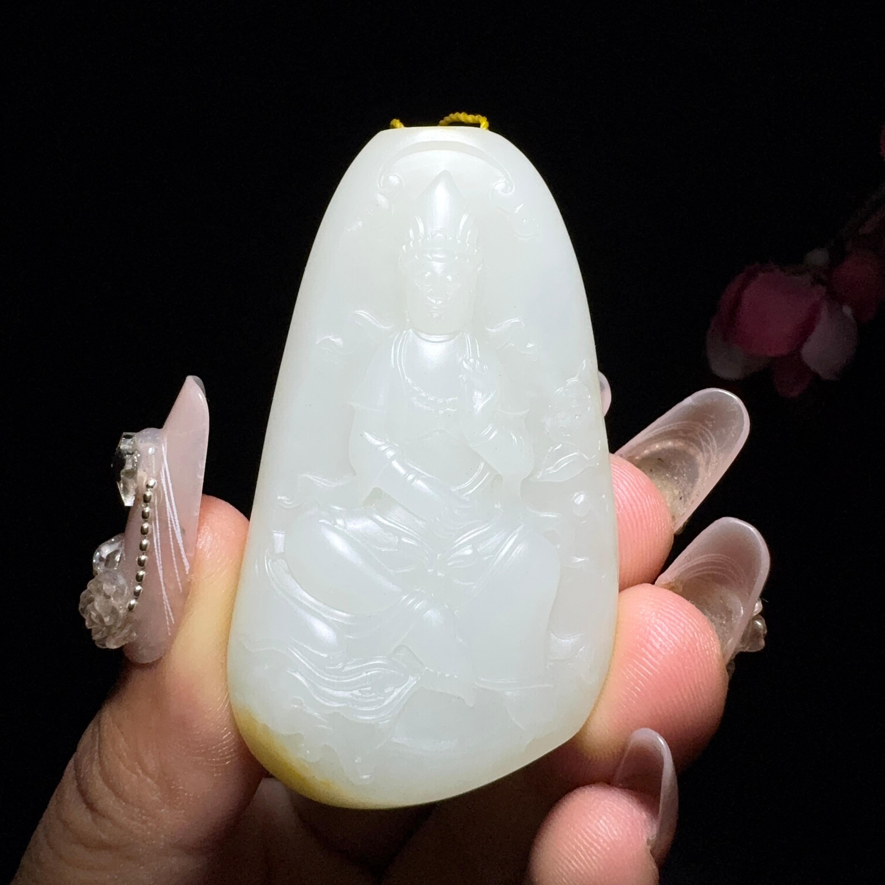 和田玉籽料莲花观音（39.1g）