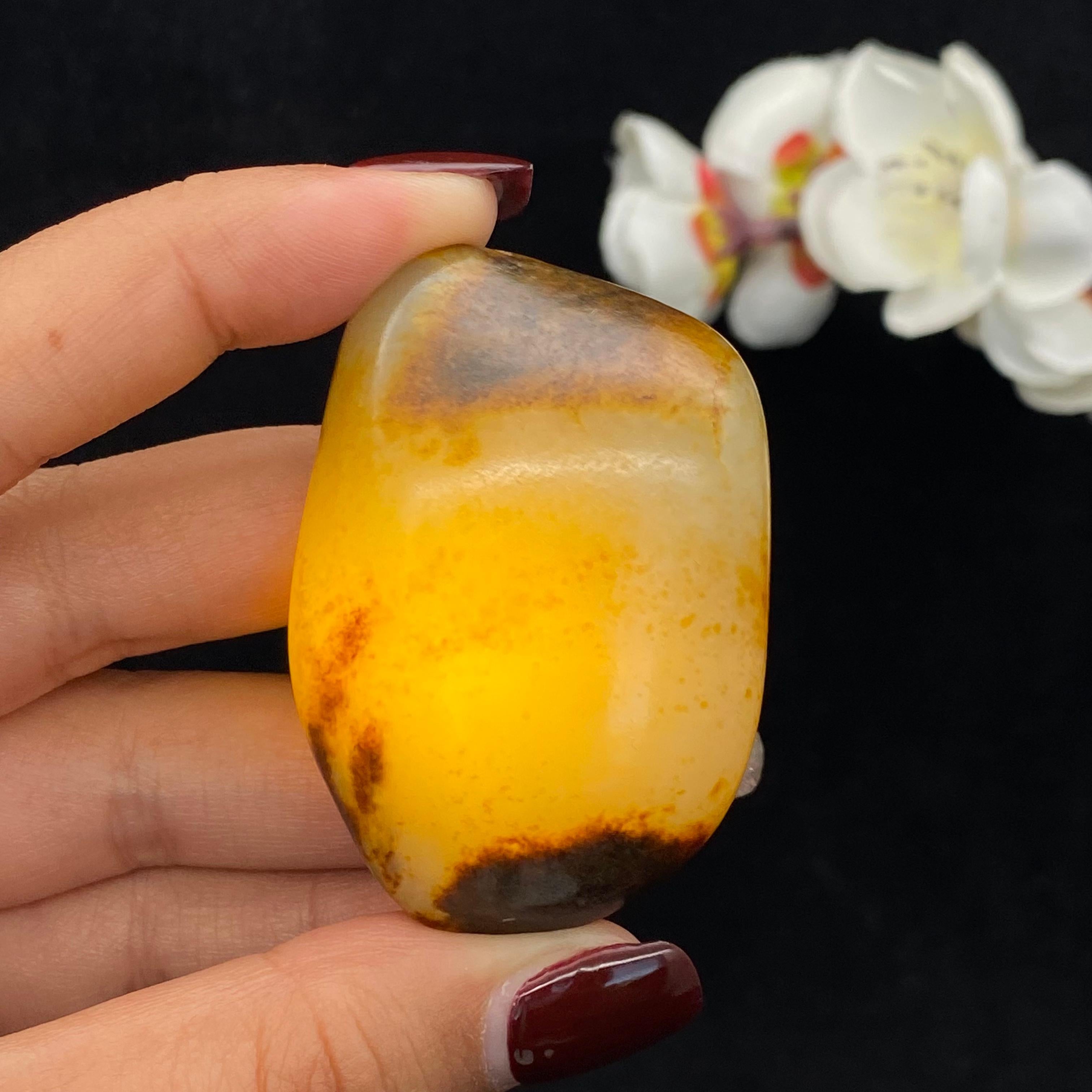 和田玉聚红皮籽料挂件（56.7g）