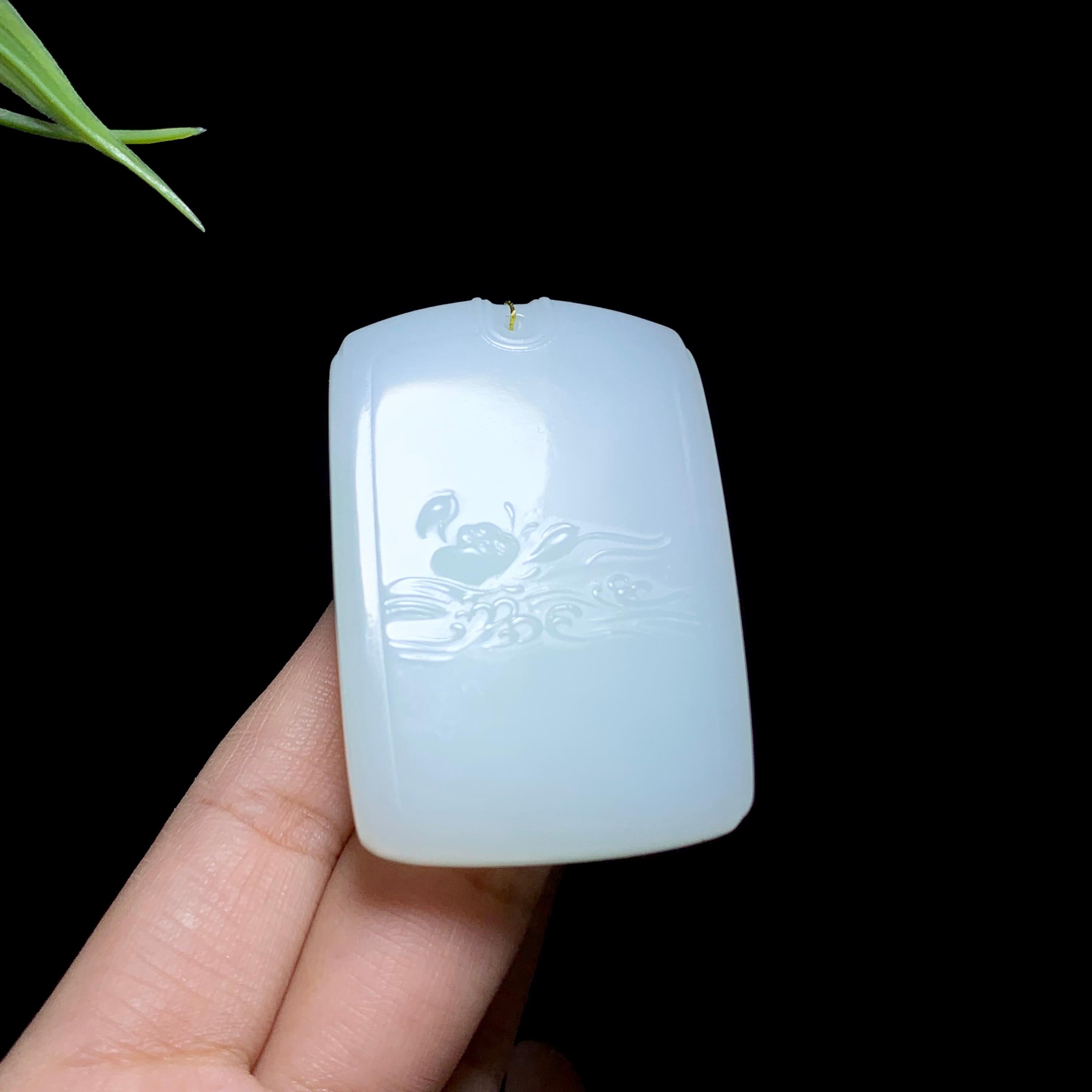 和田白玉莲花无事牌（55.0g）