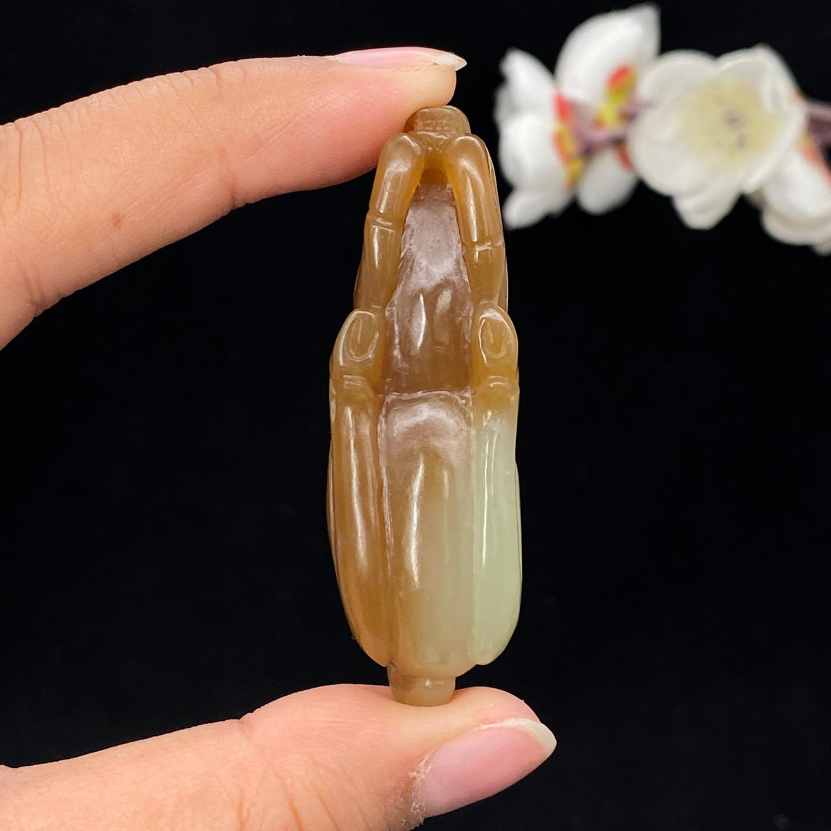 和田玉糖青白【马】挂件（33.9g）