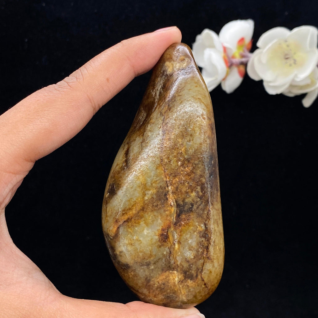 和田玉秋梨皮籽料手把件（157.4g）