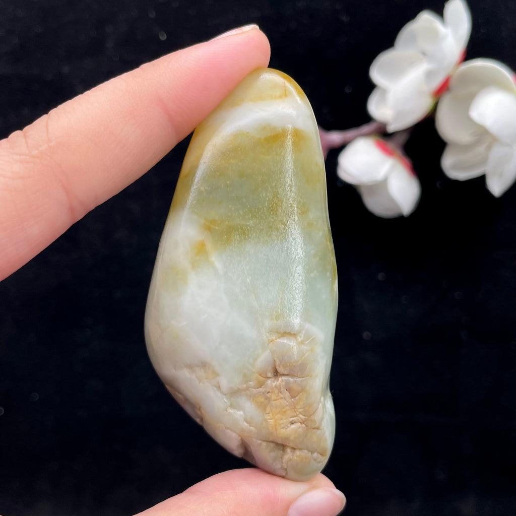 和田玉黄皮翠青籽料手把件（71.3g）