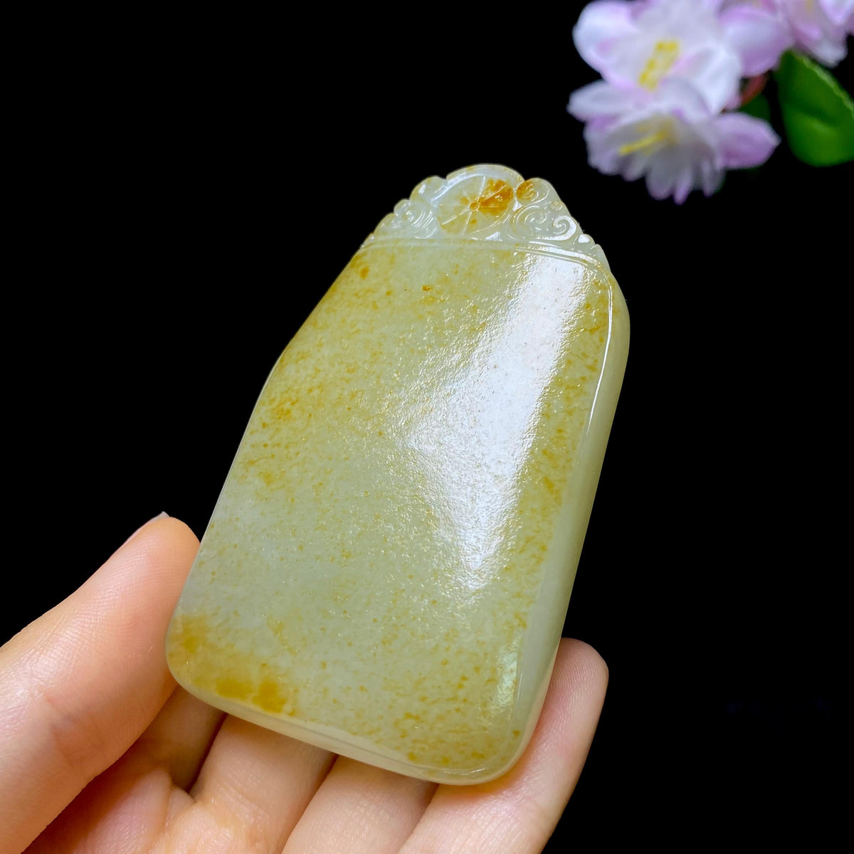和田玉籽料无事牌（84.3g）
