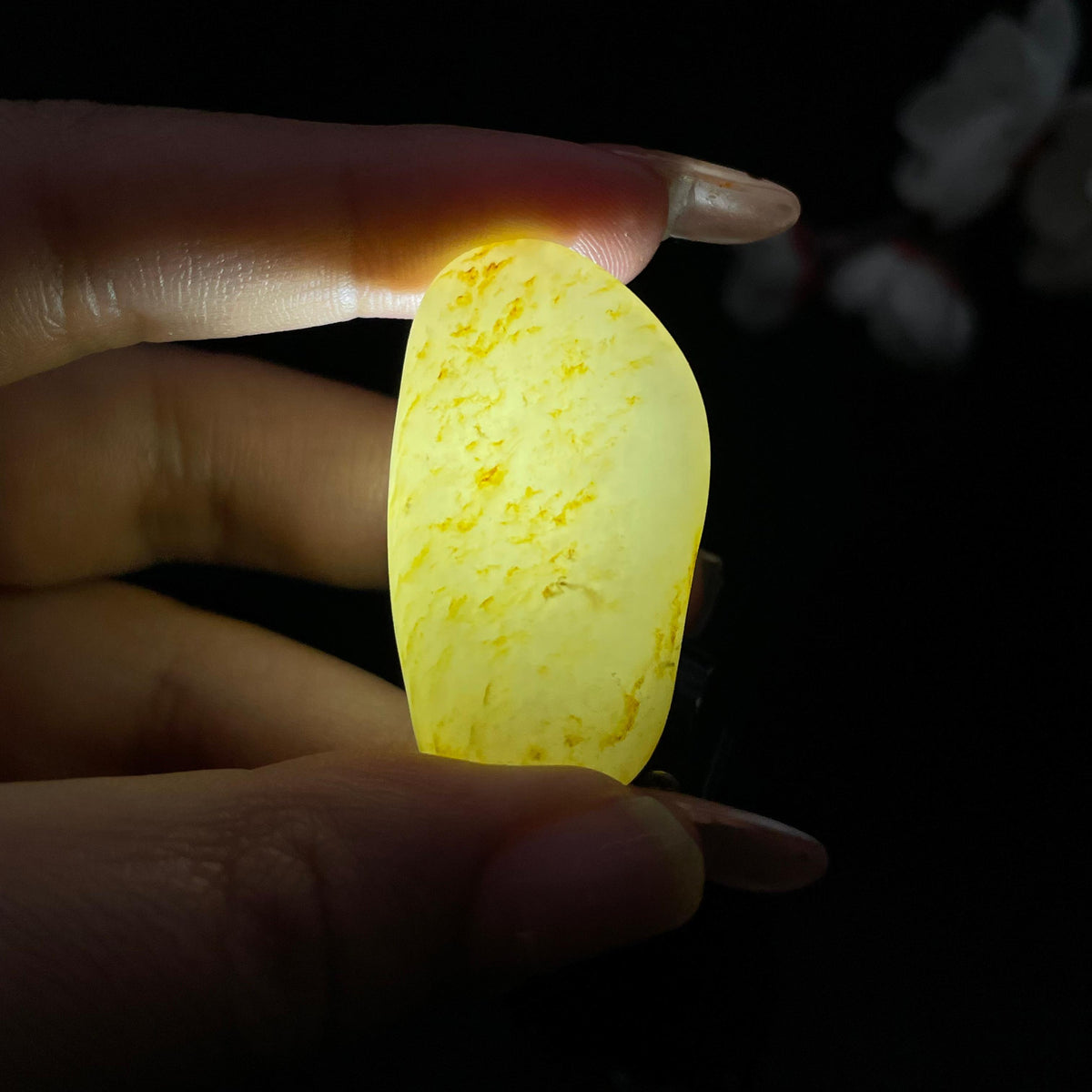 和田玉洒金皮籽料（15.1g）