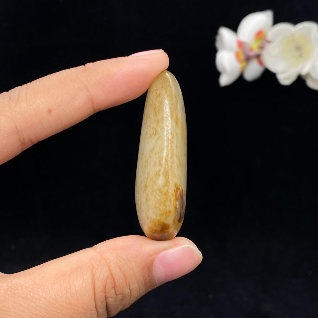 和田玉秋梨皮籽料（27.8g）